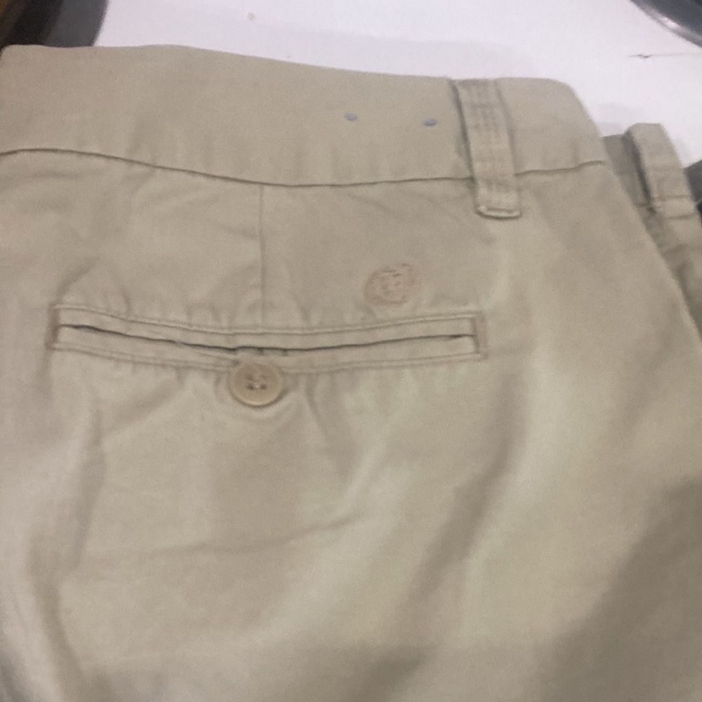 💫IZOD Men's Tan classic Flat Front Shorts - Picture 5 of 6